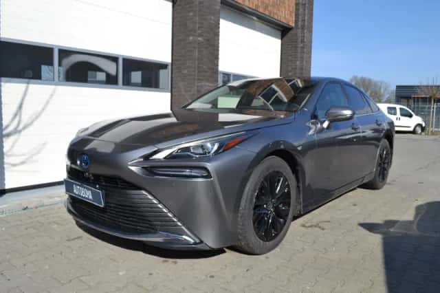 Toyota Mirai (2022) thumbnail 6