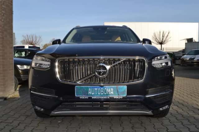 Volvo XC90 (2015) thumbnail 6