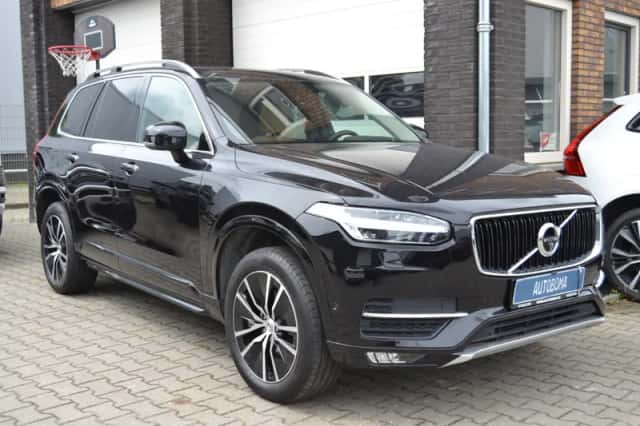 Volvo XC90 (2016) thumbnail 2