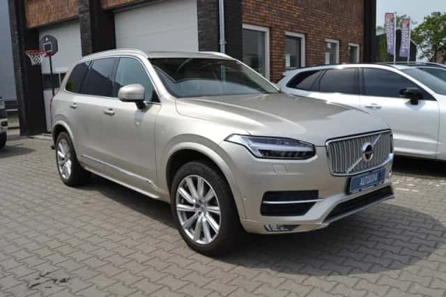 Volvo XC90 (2015) thumbnail 6