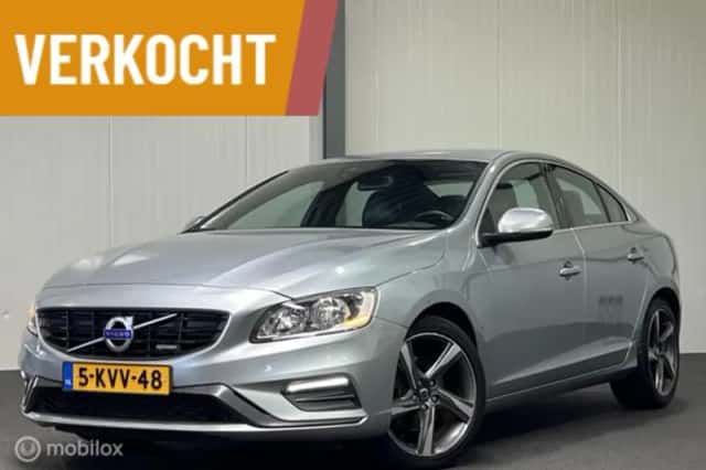 Volvo S60 (2013) thumbnail 1
