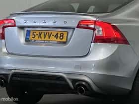 Volvo S60 (2013) thumbnail 17