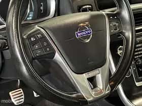 Volvo S60 (2013) thumbnail 26
