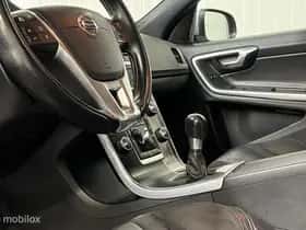 Volvo S60 (2013) thumbnail 28