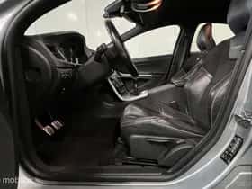 Volvo S60 (2013) thumbnail 29
