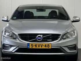 Volvo S60 (2013) thumbnail 4