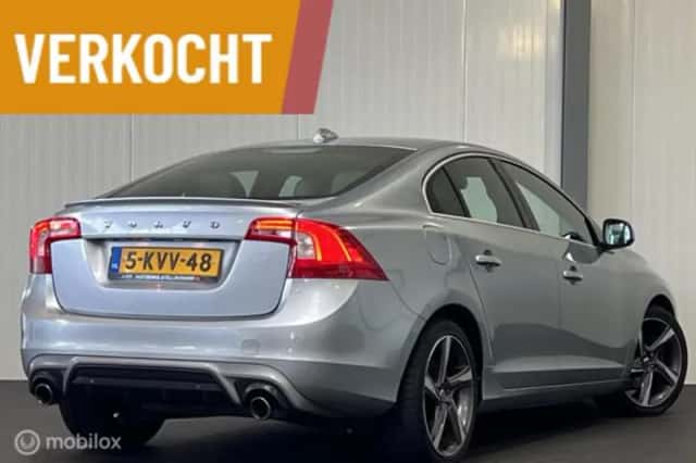 Volvo S60 (2013) thumbnail 6