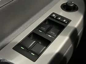 Chrysler Sebring (2009) thumbnail 19