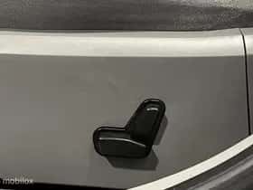 Chrysler Sebring (2009) thumbnail 24