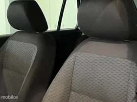 Škoda Fabia (2010) thumbnail 9
