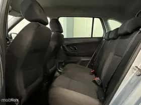 Škoda Fabia (2010) thumbnail 10