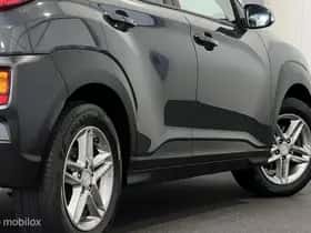 Hyundai Kona (2018) thumbnail 24