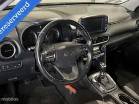 Hyundai Kona (2018) thumbnail 7