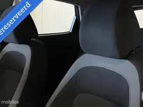 Hyundai Kona (2018) thumbnail 9