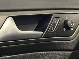 Volkswagen Golf (2014) thumbnail 28