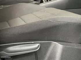 Volkswagen Golf (2014) thumbnail 30