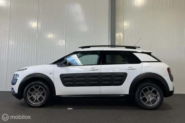 Citroën C4 (2015) thumbnail 3