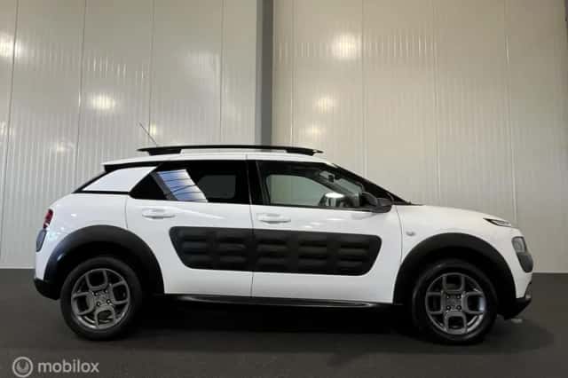 Citroën C4 (2015) thumbnail 5