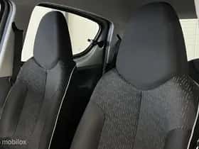 Peugeot 107 (2011) thumbnail 9
