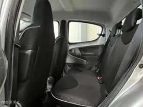 Peugeot 107 (2011) thumbnail 10