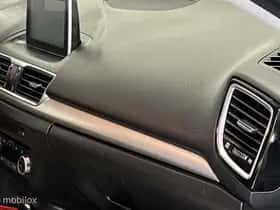 Mazda 3 (2015) thumbnail 36