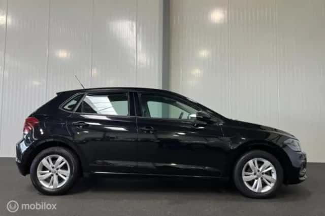 Volkswagen Polo (2019) thumbnail 5