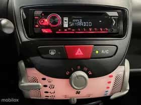 Peugeot 107 (2012) thumbnail 17