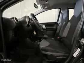 Peugeot 107 (2012) thumbnail 20