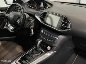 Peugeot 308 (2016) thumbnail 17