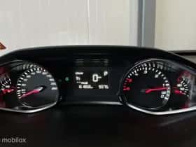 Peugeot 308 (2016) thumbnail 18