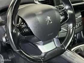 Peugeot 308 (2016) thumbnail 21