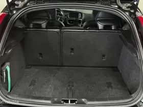 Volvo V40 (2020) thumbnail 13