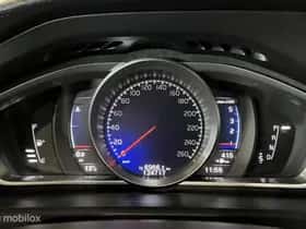 Volvo V40 (2020) thumbnail 18