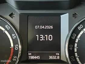 Škoda Octavia (2014) thumbnail 20