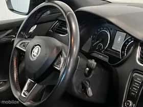 Škoda Octavia (2014) thumbnail 30