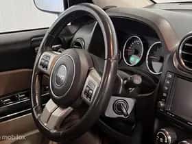 Jeep Compass (2013) thumbnail 25