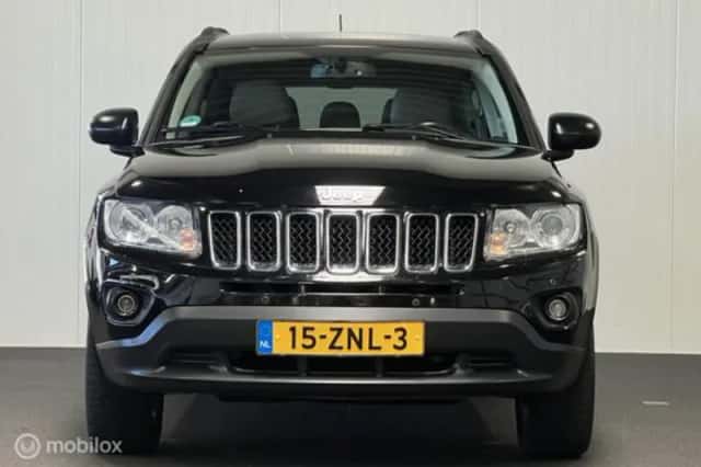 Jeep Compass (2013) thumbnail 4