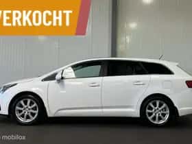 Toyota Avensis (2022) thumbnail 3