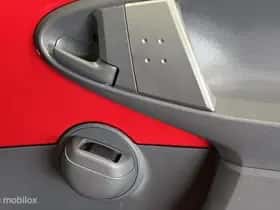 Toyota Aygo (2011) thumbnail 13