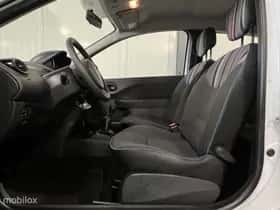 Renault Twingo (2013) thumbnail 21