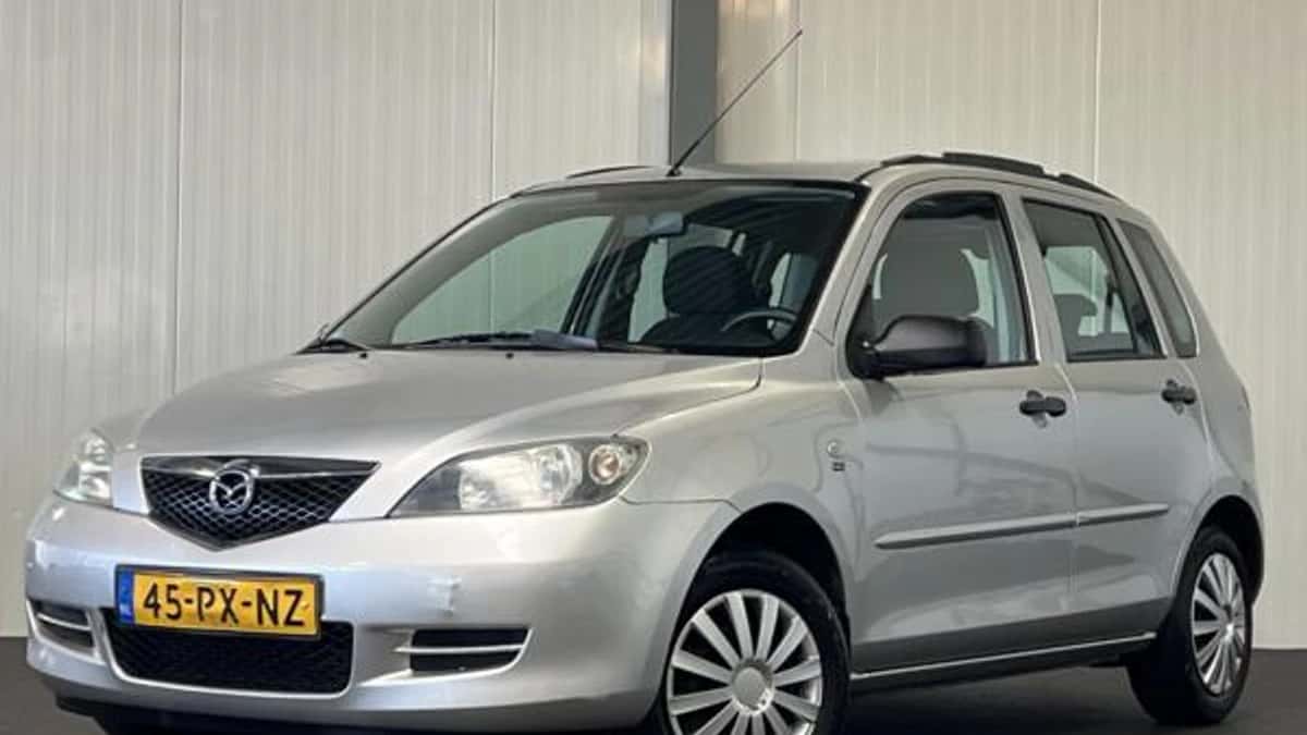 Mazda 2 (2005) — foto 1
