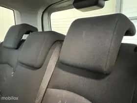 Mazda 2 (2005) thumbnail 11