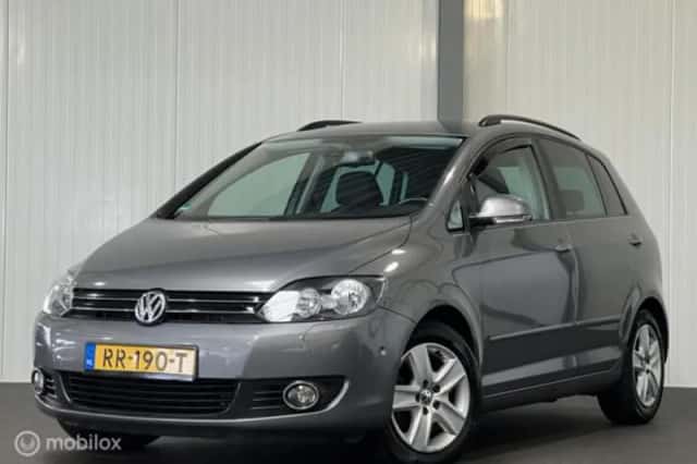 Volkswagen Golf (2018) thumbnail 1