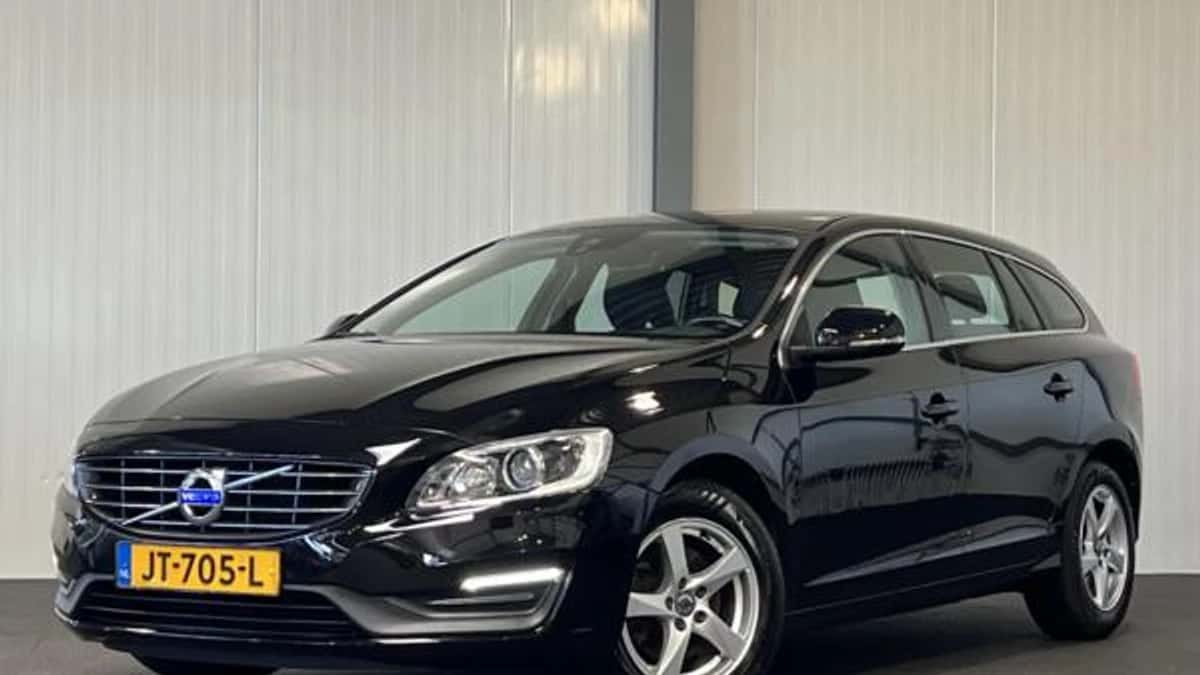 Volvo V60 (2016) — foto 1