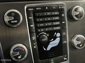 Volvo V60 (2016) thumbnail 18