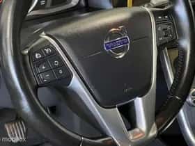Volvo V60 (2016) thumbnail 22