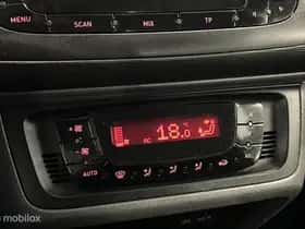 SEAT Ibiza (2012) thumbnail 18