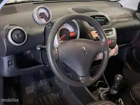 Peugeot 107 (2013) thumbnail 7