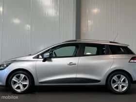 Renault Clio (2022) thumbnail 3