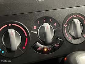 Opel Agila (2010) thumbnail 20